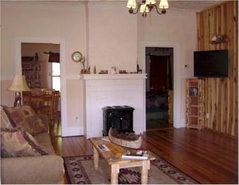 Hostal Calhoun House Inn & Suites