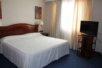 Hotel Villa De Almazan