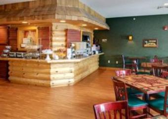 Hotel Comfort Suites Rapid River Lodge