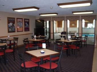 Hotel Holiday Inn Express Auburn - Touring Drive