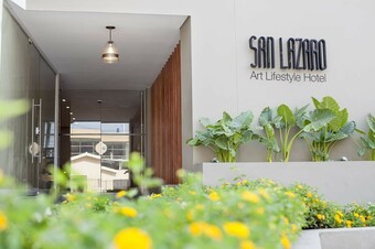 Hotel San Lazaro Art Style