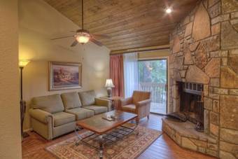 Hotel Foxhunt Sapphire Valley