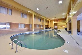 Hotel Quality Inn & Suites