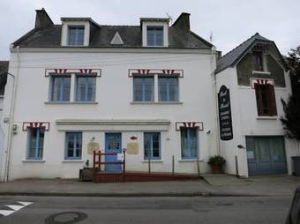 Hostal Back To Breizh
