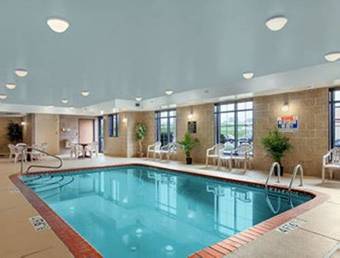 Motel Super 8 Akron-green