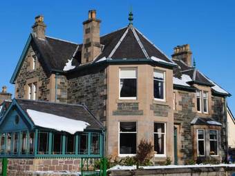 Bed & Breakfast Fernbank House