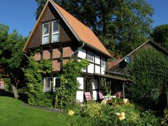 Heritage Holiday Home In Wienhausen Near River