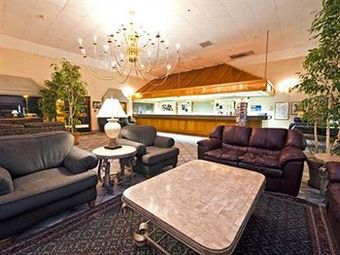 Yosemite Southgate Hotel & Suites