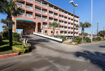 Hotel Quality Inn & Suites Beachfront