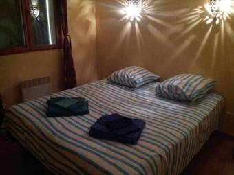 Les Bastidons D'ang�le