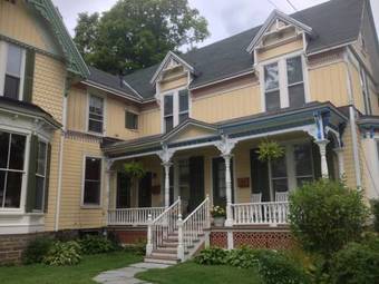 Posada Glen Avenue Suites