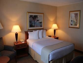 Hotel Ramada Cumberland Downtown