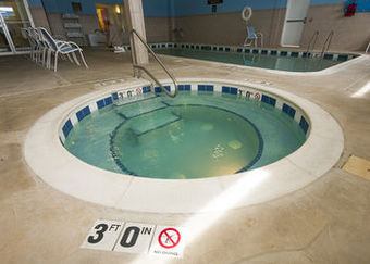 Holiday Inn Express Hotel & Suites Waukegan/gurnee