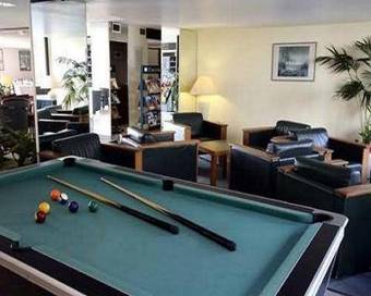 Hotel Kyriad Nemours