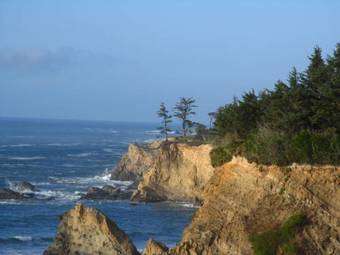 Captain John's Motel