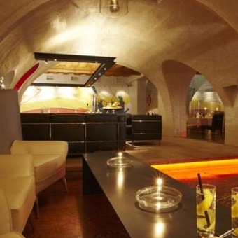 Alpenhotel ...fall In Love