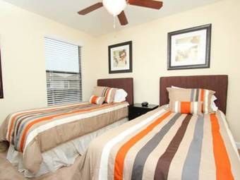 Redawning Moon Valley Drive Holiday Home 4