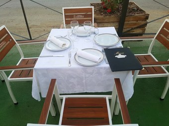 Albenzaire Hotel Asador