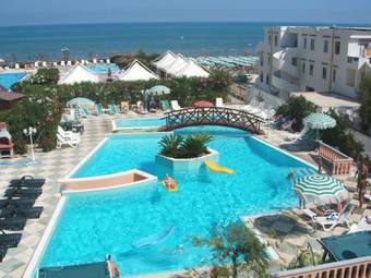 Apartamento Residence Hotel Arianna Club
