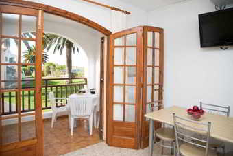 Apartamentos Es Girasols