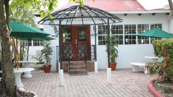 Radisson Fort George Hotel And Marina