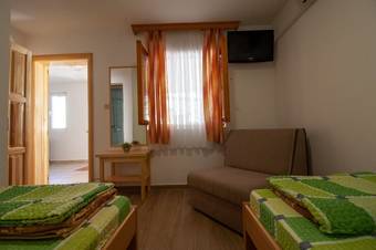 Hostal Guesthouse Jadran