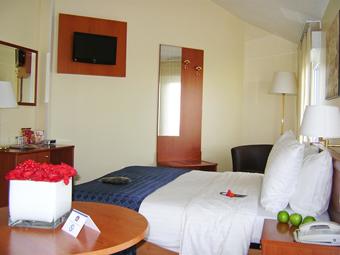 Best Western Plus Grand Hotel Victor Hugo