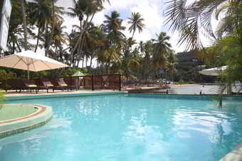 Hotel Marigot Beach Club & Dive Resort