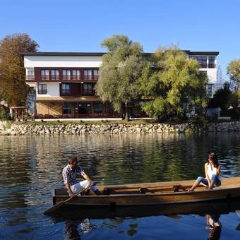 Hotel Opal Exclusive Biha?