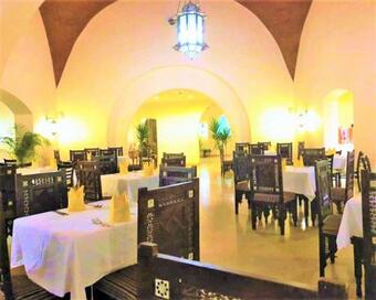 Hotel Rohanou Beach Resort