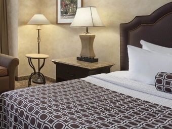 Hotel Wyndham Anaheim Garden Grove 2 Queens