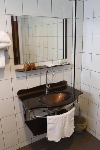 Hotel Uthong Garden Resort