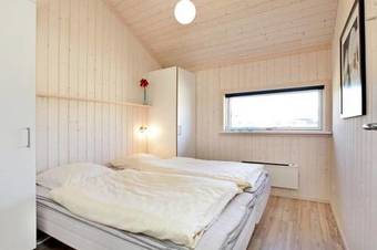 Two-bedroom Holiday Home In Gro�enbrode 2