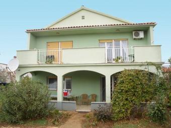 One-bedroom Apartment In Pomer I