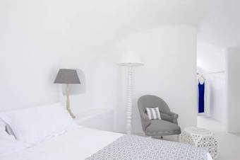 Kamini Santorini Villas