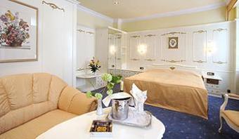 Best Western Premier Schlosshotel Roemischer Kaiser