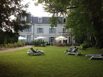 Hotel Le Parc Des Marechaux