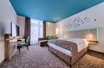 Hotel Park Inn By Radisson Neumarkt