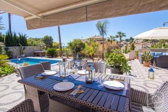 Abahana Villas El Salvador