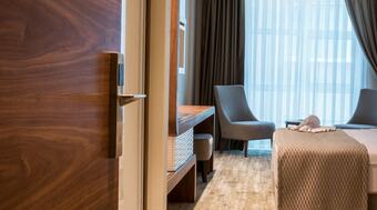 Hotel Ramada Gemli?k