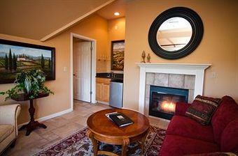 Posada Geyserville Inn