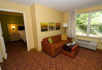 Hotel Towneplace Suites By Marriott Gilford