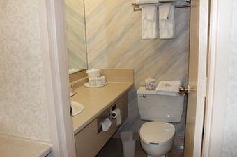 Hotel East Norwich Inn