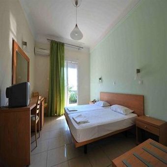 Hotel Tosca Beach Bungalows