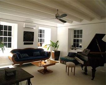 Villa Squires Estate