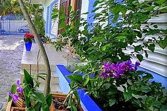 Azure Hotel And Art Studio