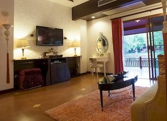 Hotel Baan Suchadaa Lampang Resort