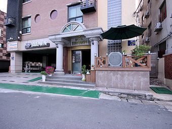 Brown Hotel