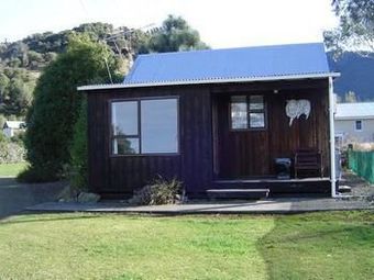 Kelceys Bush Farmyard Holiday Park