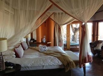 Posada Rhulani Safari Lodge